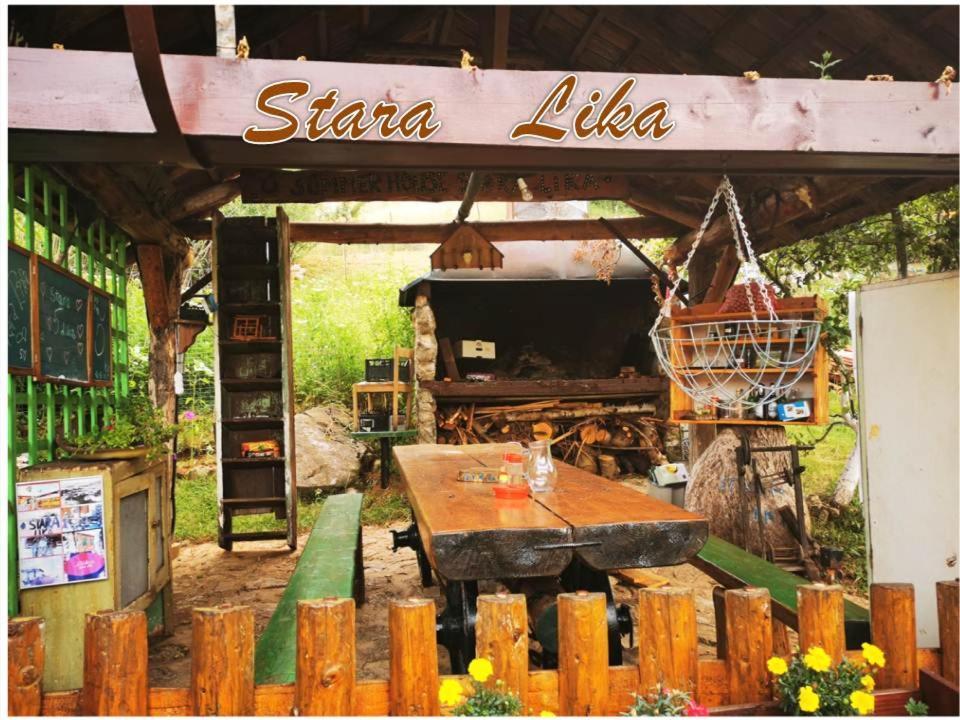 Ivona - Kuca Za Odmor Perusic - Stara Lika Daire Dış mekan fotoğraf